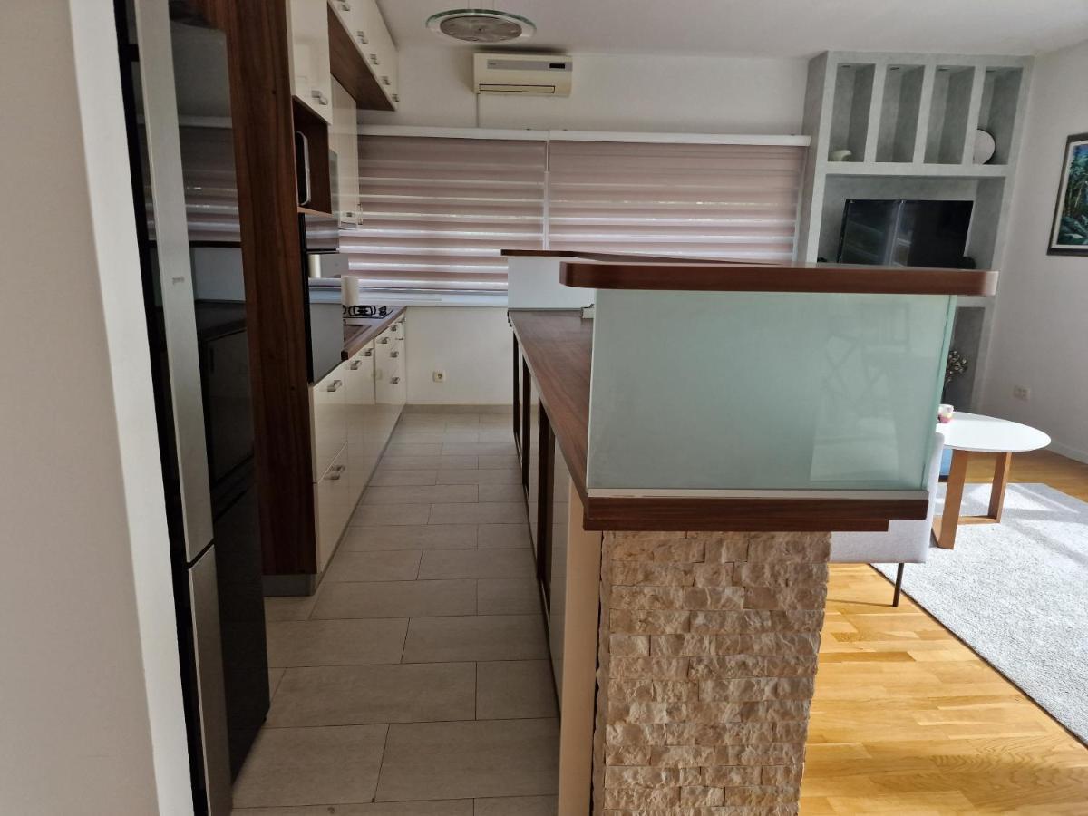 Apartman Dunja ซาราเยโว ภายนอก รูปภาพ